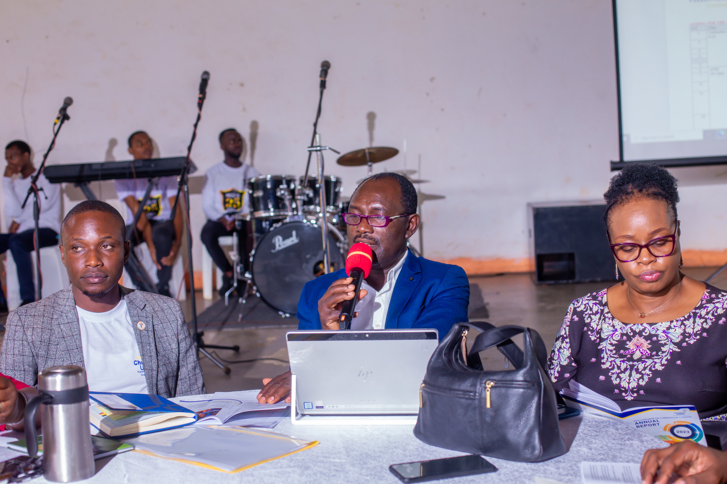 Members of the FOCUS National Governing Council seated at the head table